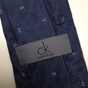 Calvin Klein 100% Silk Tie